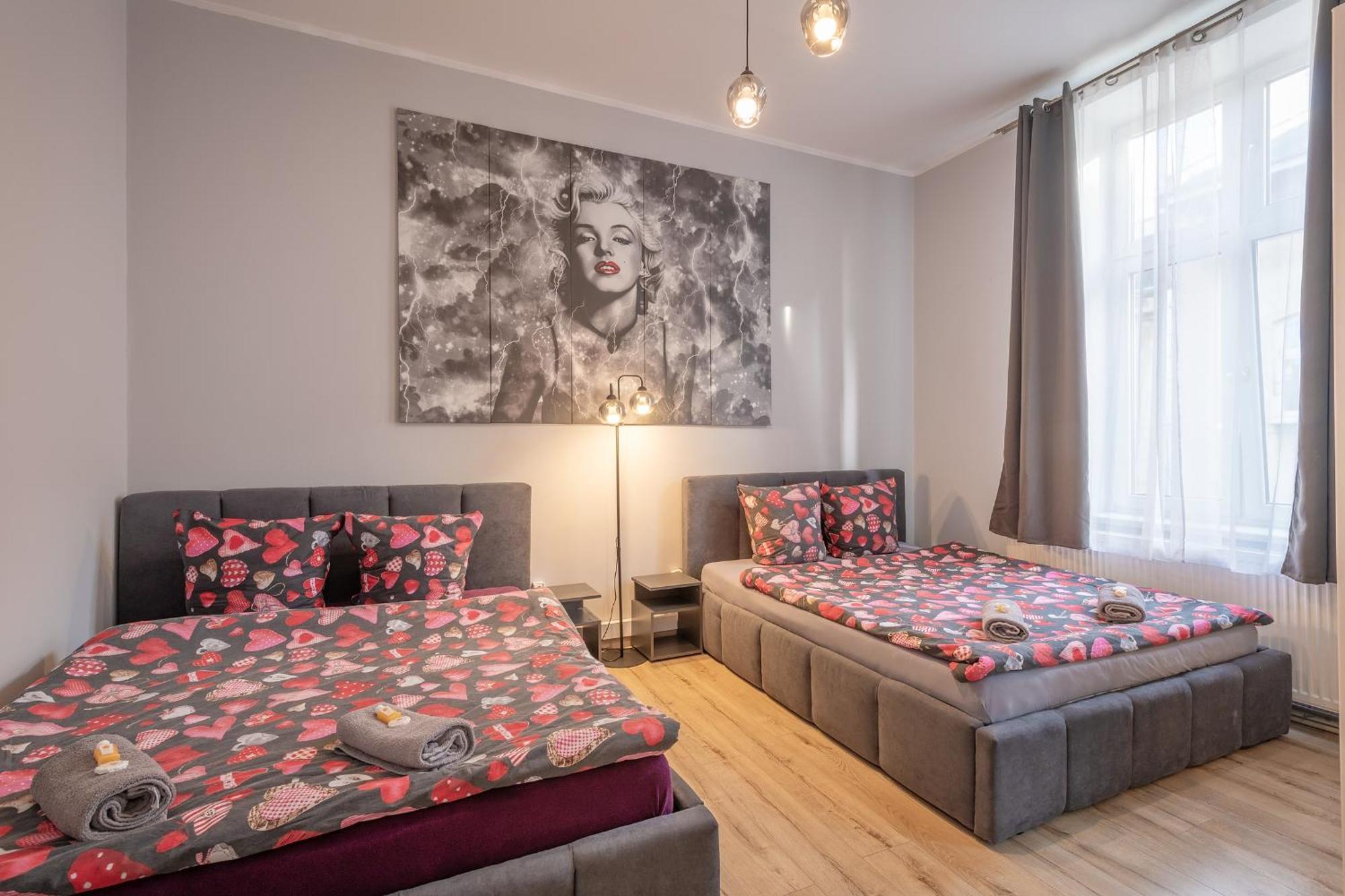 70S Hostel Krakow Luaran gambar